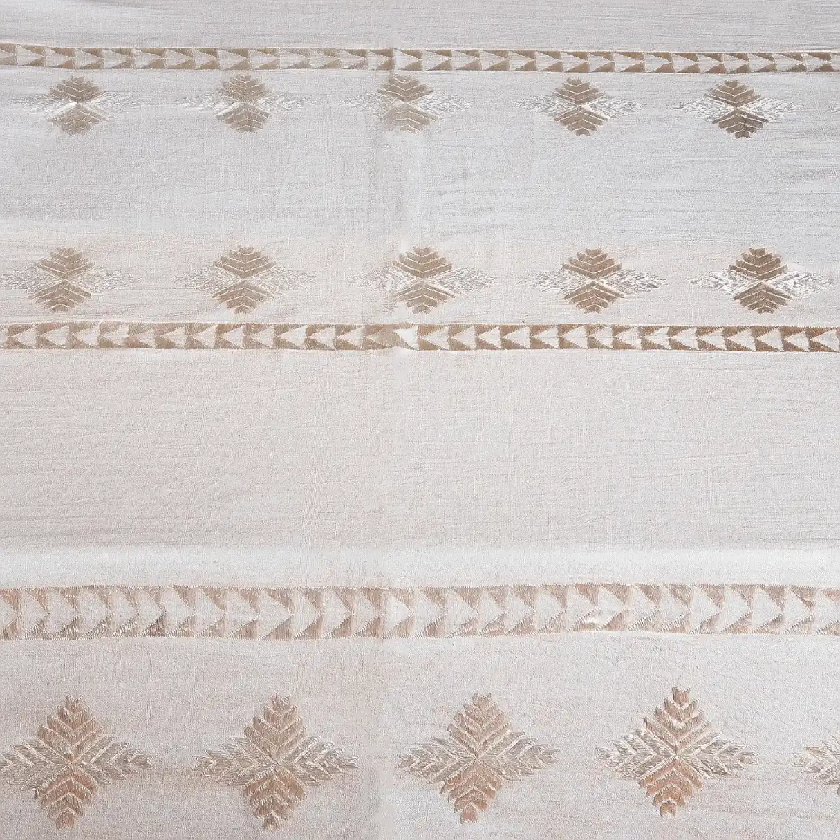 Hand Embroidered Table cloth