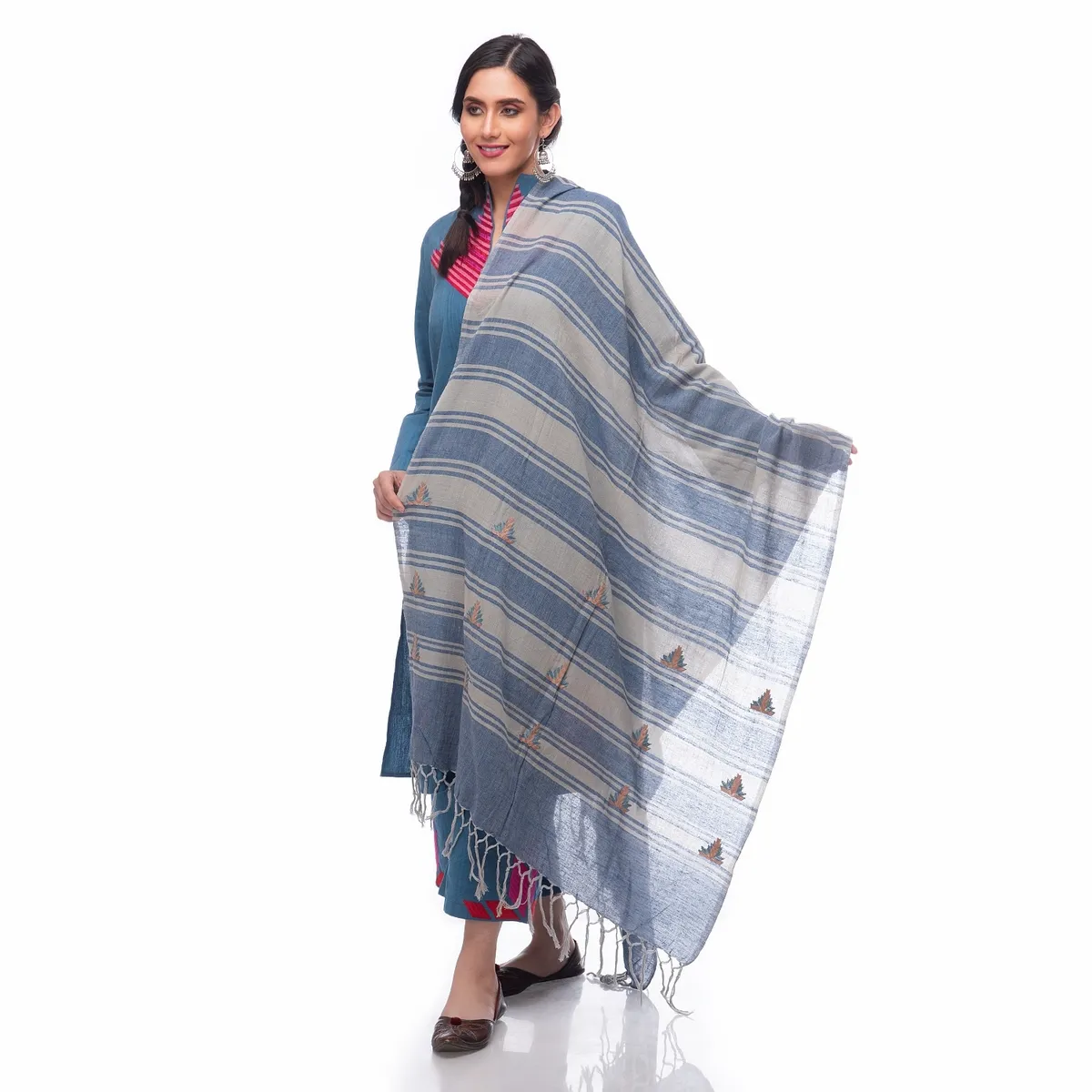 Hand Embroidery Dupatta Blue Auro Metal Saurus