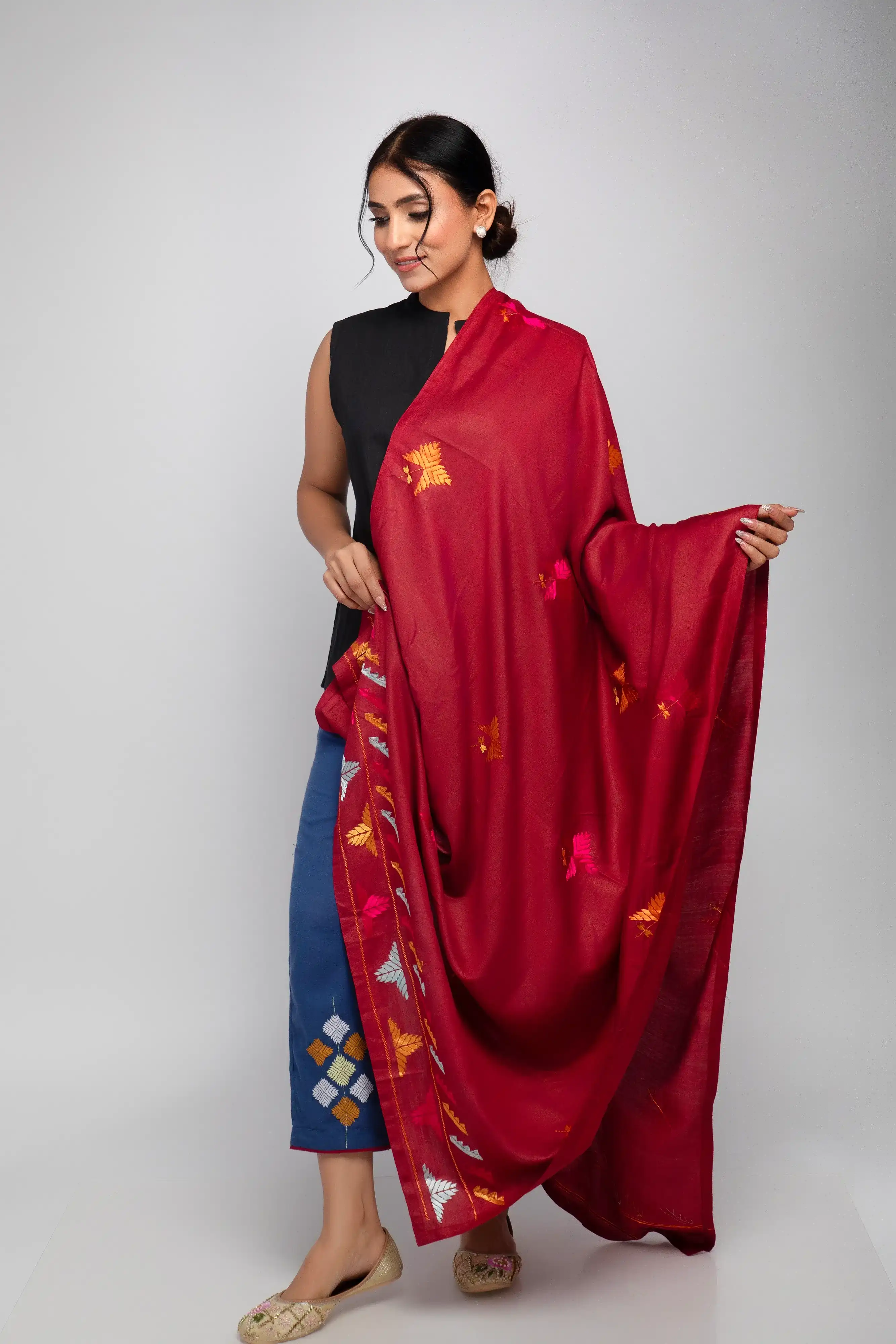 Hand Embroidered Dupatta Maroon